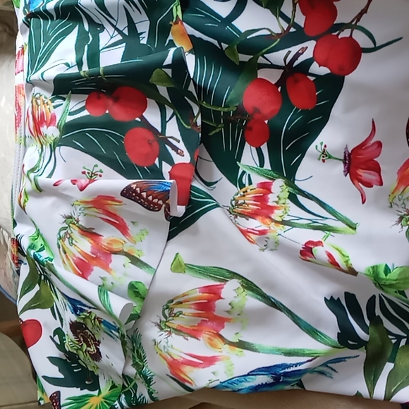 COPY - Swimsuit off one shoulder tropical - Picture 6 of 6